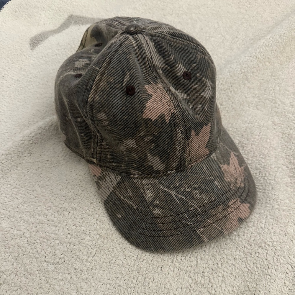 Abercrombie & Fitch Beige Cap